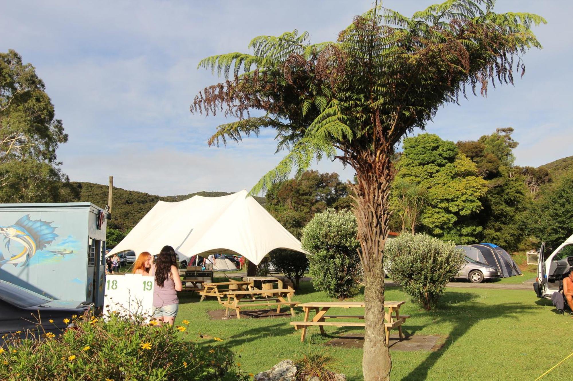 Russell-Orongo Bay Holiday Park Exterior photo